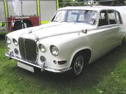 Daimler DS420