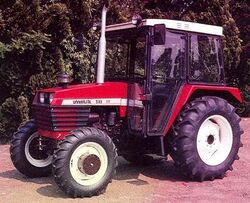 Universal 533 DT MFWD-1994.jpg