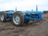 Articulated tractor