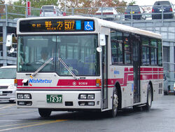 Nishitetsu Bus 9369-01.jpg