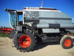 Gleaner N5