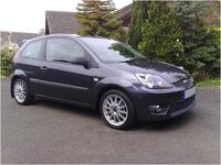 File:2009-2010 Ford Fiesta (WS) Zetec 5-door hatchback 01.jpg - Wikipedia