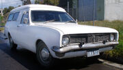 1969-1970 Holden HT Belmont panel van 01