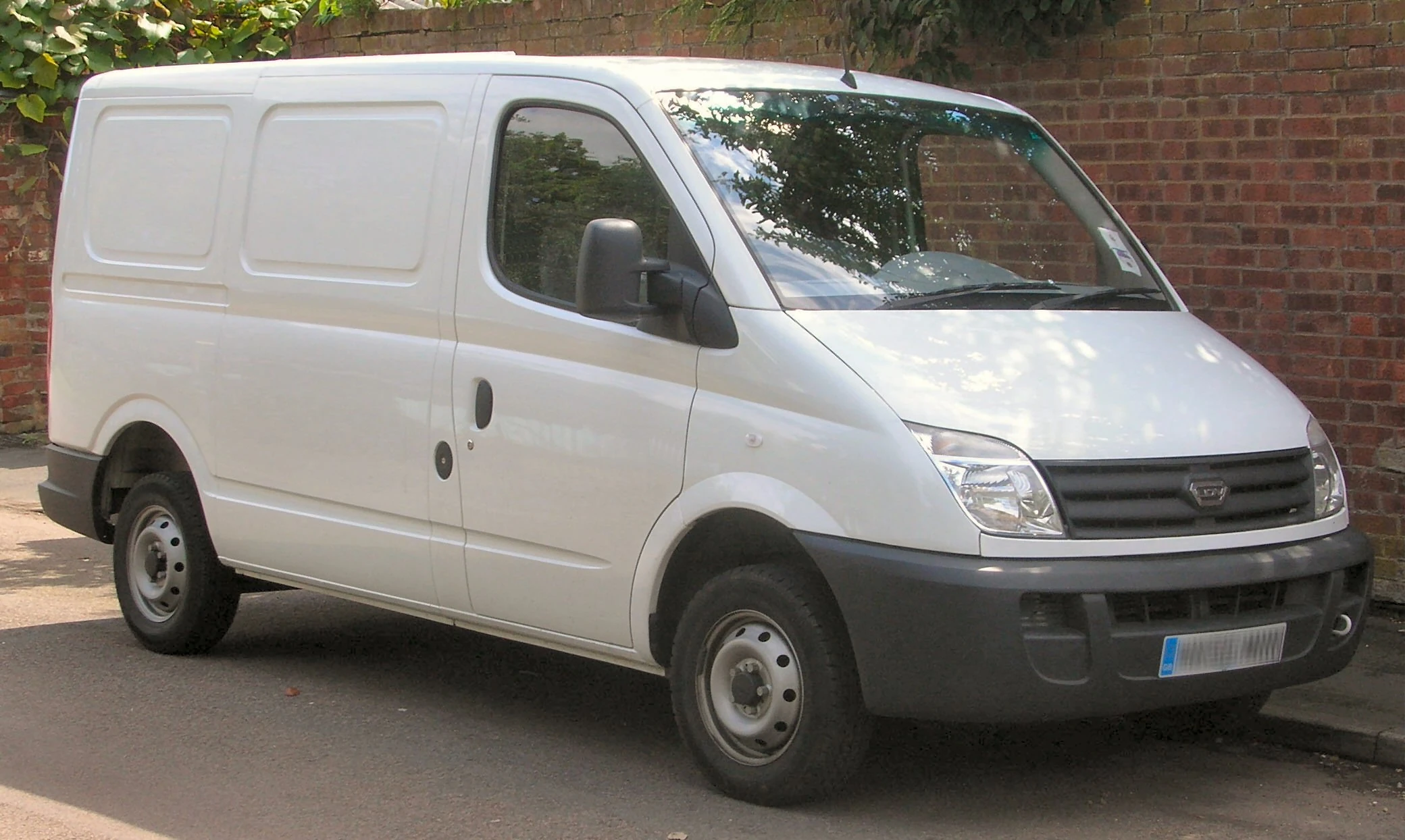 new maxus van