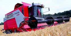 MF 7278 Cereon combine