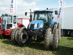 Tractor at Werktuigendagen 2005.jpg