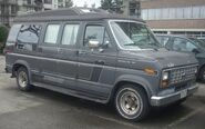 Ford Econoline 150 camper wagon