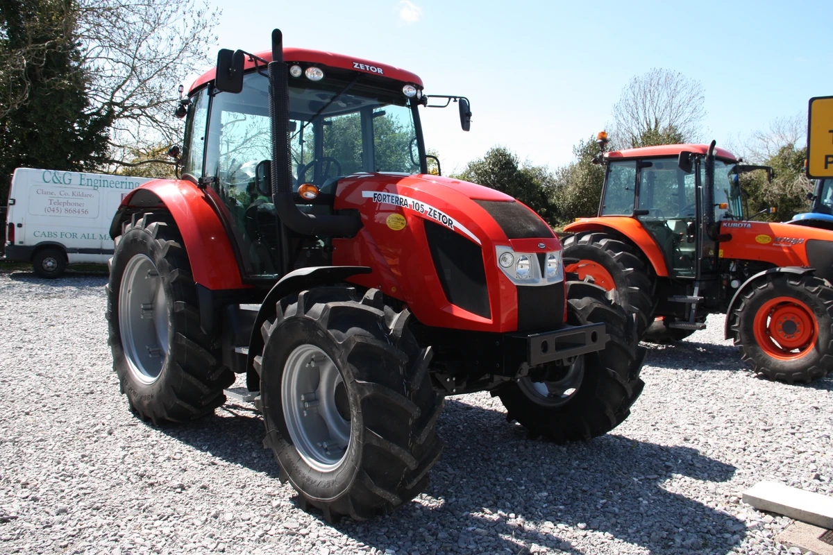 Zetor 105 Forterra | Tractor & Construction Plant Wiki | Fandom