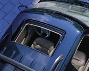 Inbuilt (Moonroof) in Chevy Blazer