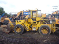 A 1980s Bray PS10000C 4WD Diesel Loader