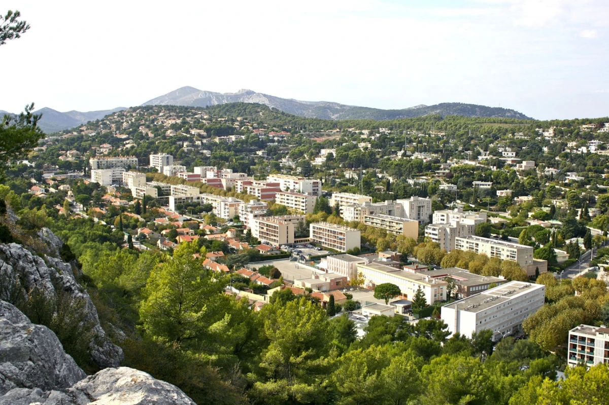 CarnouxenProvence Wiki Le Train des français Fandom