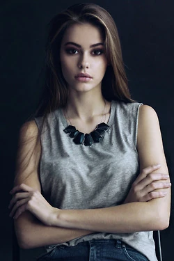 Mathosian Red | Traitor Wiki | Fandom