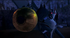 I was watching transformers prime and noticed that arcee had a different  chest plate design in the episode with the energon harvester : r/ transformers