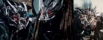 The-Dreds-Transformers-570x223.jpg