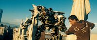 Movie Megatron Samonroof.jpg