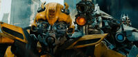 Dotm-bumblebee&soundwave-film-chicago