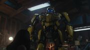 Bumblebee (Movie) 0h29m50s