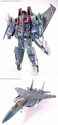 MasterpieceStarscream toy