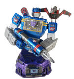 Soundwave statue