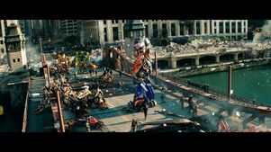 Dotm-autobots-film-chicago-final