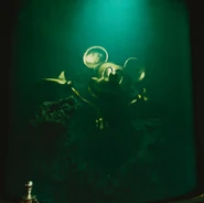 GM3PpcvXsAAVsaU.jpg (47 KB) Ditto, but enclosed behind a glass case, seemingly underwater.