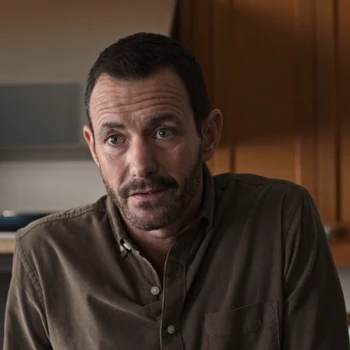 Doug Davis | Trinkets Wiki | Fandom