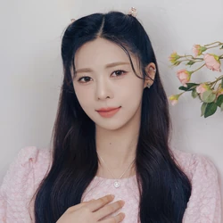 Seo DaHyun/Gallery | tripleS Wiki | Fandom