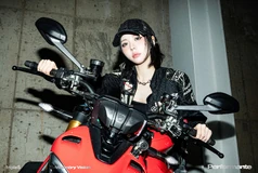 HyeRin Concept Photo #3