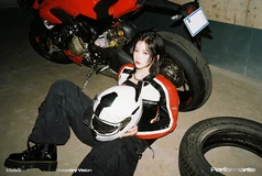 YooYeon Concept Photo #3