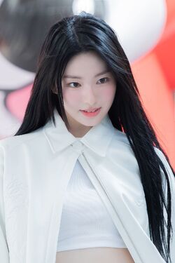 Xinyu/Gallery | tripleS Wiki | Fandom Xinyu/Gallery | tripleS Wiki | Fandom