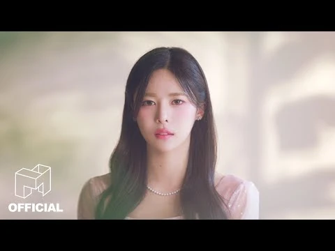 TripleS(트리플에스)_Aria_‘Door’_MV