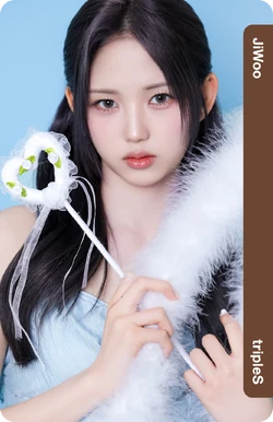 tripleS ジウ JiWoo E304 objekt オブジェクト tripleS #JIWOO Objekt