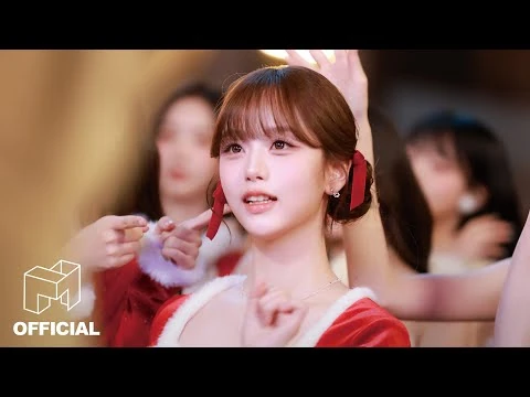 TripleS(트리플에스)_‘Christmas_Alone’_Special_Clip
