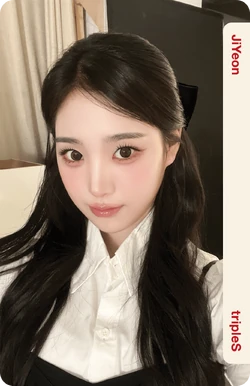 JiYeon/Gallery/Objekts | tripleS Wiki | Fandom