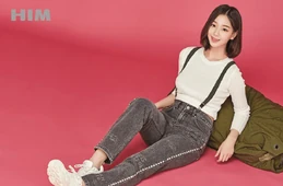 Kim Chaeyeon Him (2).png (259 KB)