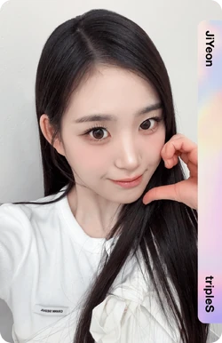 JiYeon/Gallery/Objekts | tripleS Wiki | Fandom