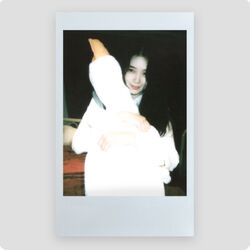 Gong YuBin/Gallery/Polaroids | tripleS Wiki | Fandom