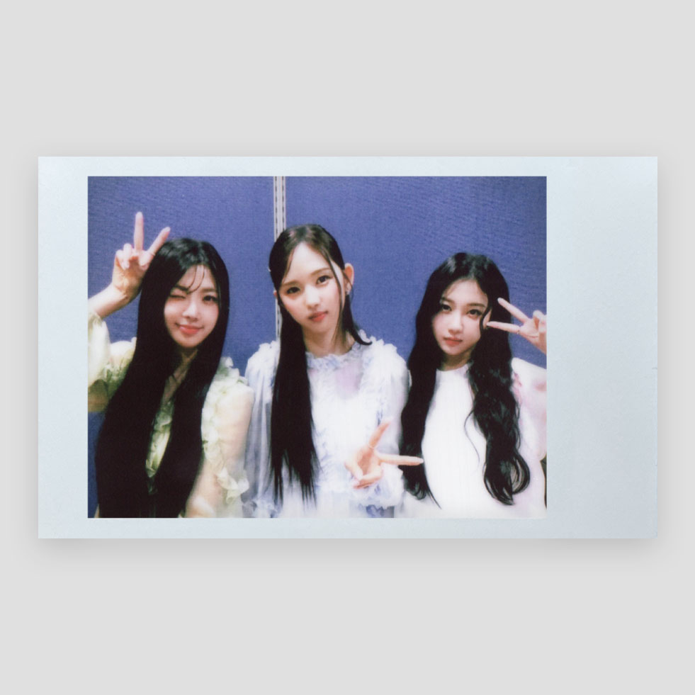 Kaede/Gallery/Polaroids | tripleS Wiki | Fandom Kaede/Gallery/Polaroids | tripleS Wiki | Fandom