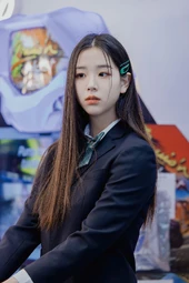 KCY aesthetic jacket shoot naver 5.jpg (250 KB)