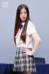 KCY touch+ fansign behind mymusictaste.jpg (1.62 MB) (@_mmtshop)