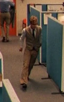 Dan Shor como el "compañero de trabajo de las palomitas", ()