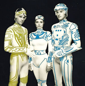 ,  y  son ejemplos de programas. La mayoría tiene apariencia humana, aunque también los hay con otras apariencias.