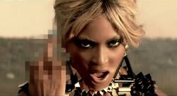 Beyonce-run-the-world-girls-video-middle-finger