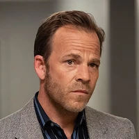 Roland West (Stephen Dorff)
