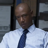 Thomas Papania (Tory Kittles)