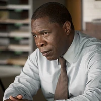 Maynard Gilbough (Michael Potts)