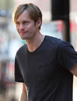 Alexander Skarsgard on set of What Maisie Knew