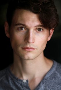 Bryan Dechart - Wikipedia