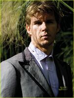 Ryan-kwanten-august-man-magazine-march-2010-02