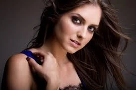 Justine Wachsberger | Niezgodna Wiki | Fandom